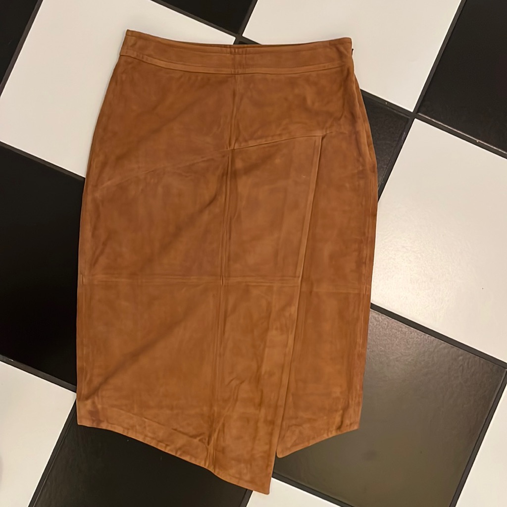 Women's Brooks Brothers Suede Skirt Like New Condition